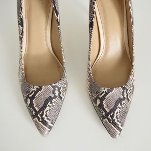 The Fix Women's Jennings Banana Heel Pump - Python